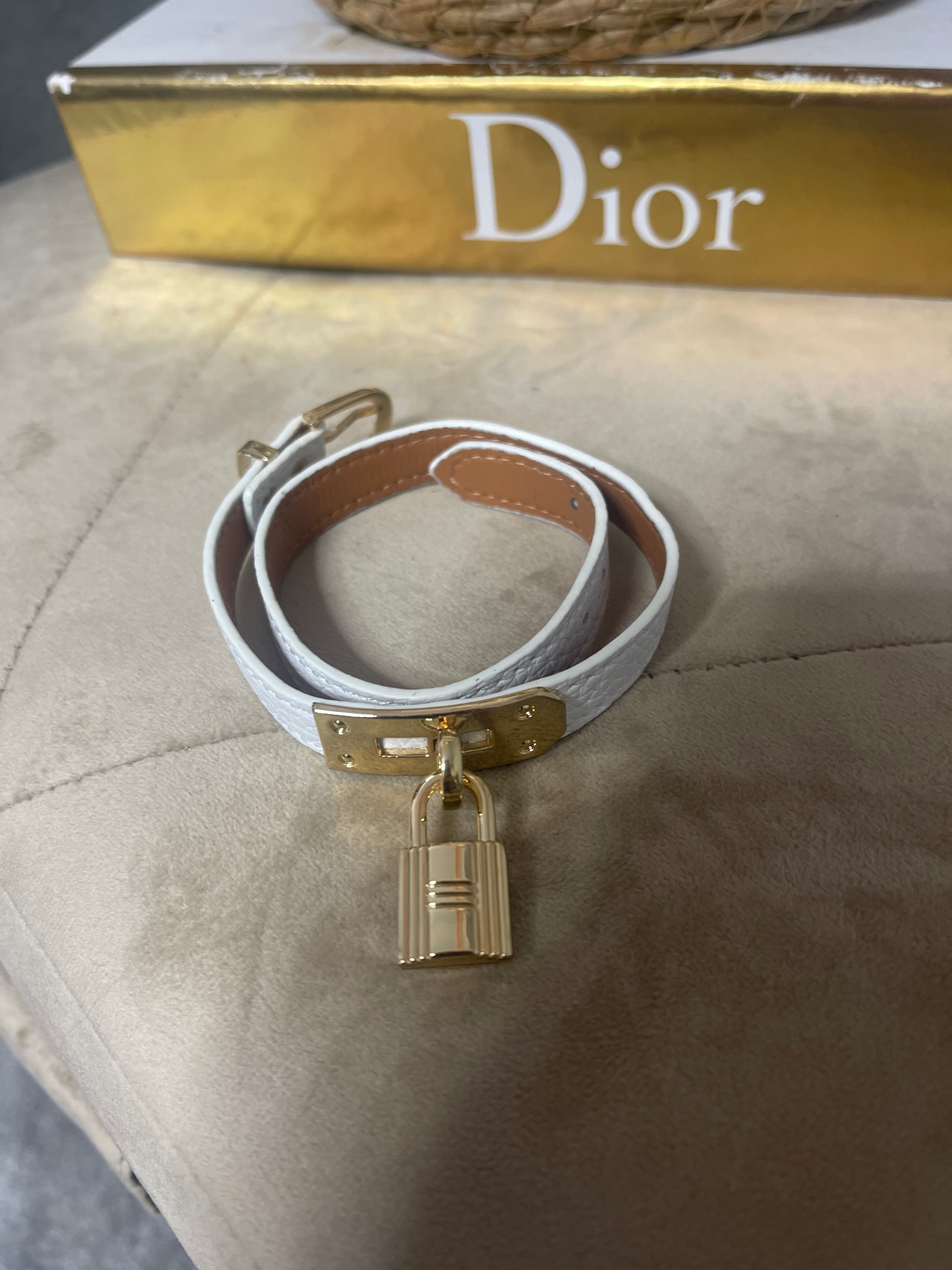 Lock bracelet