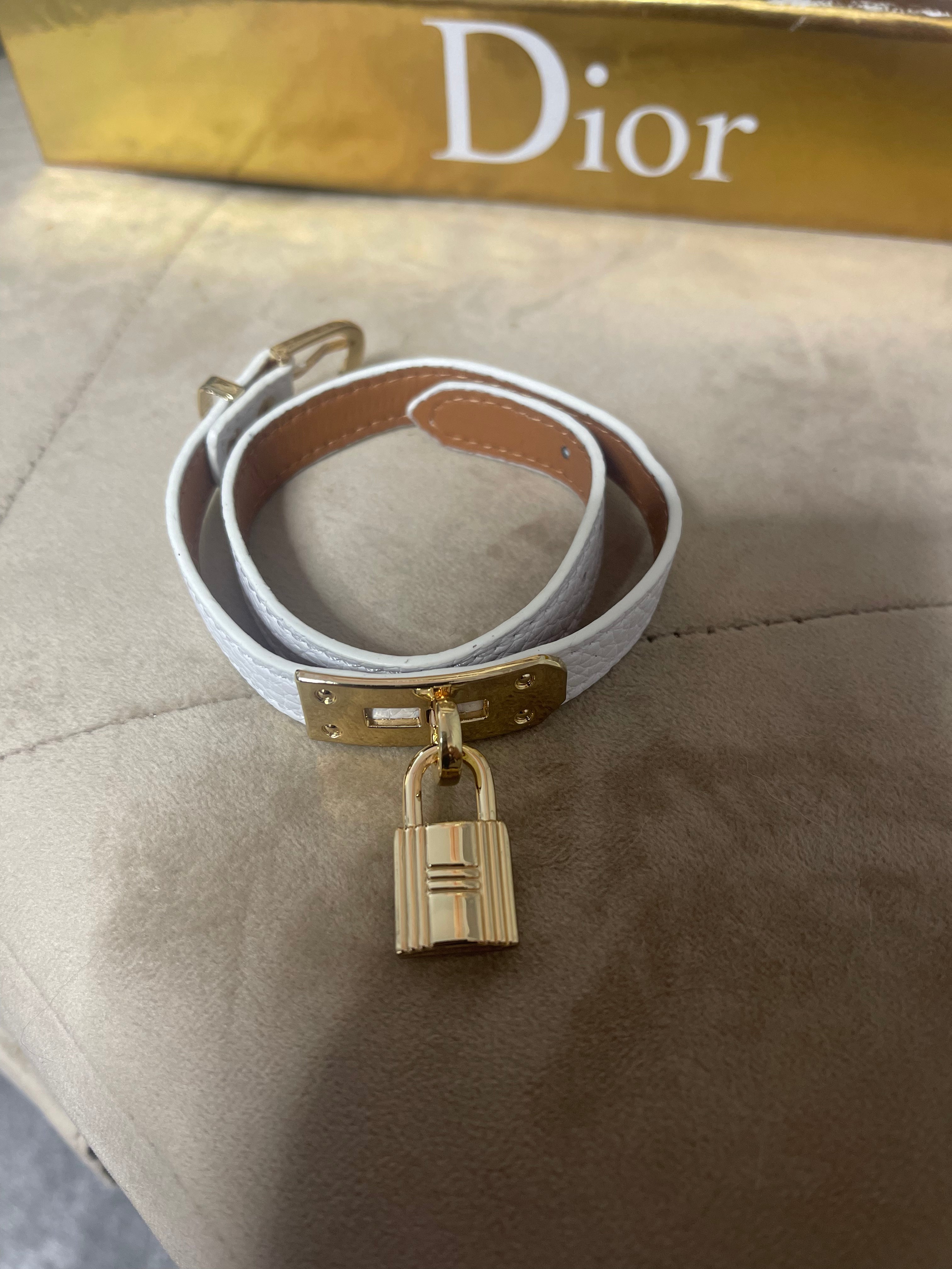 Lock bracelet