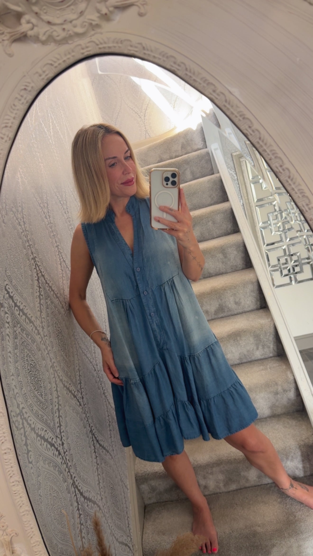 Sleeveless denim dress