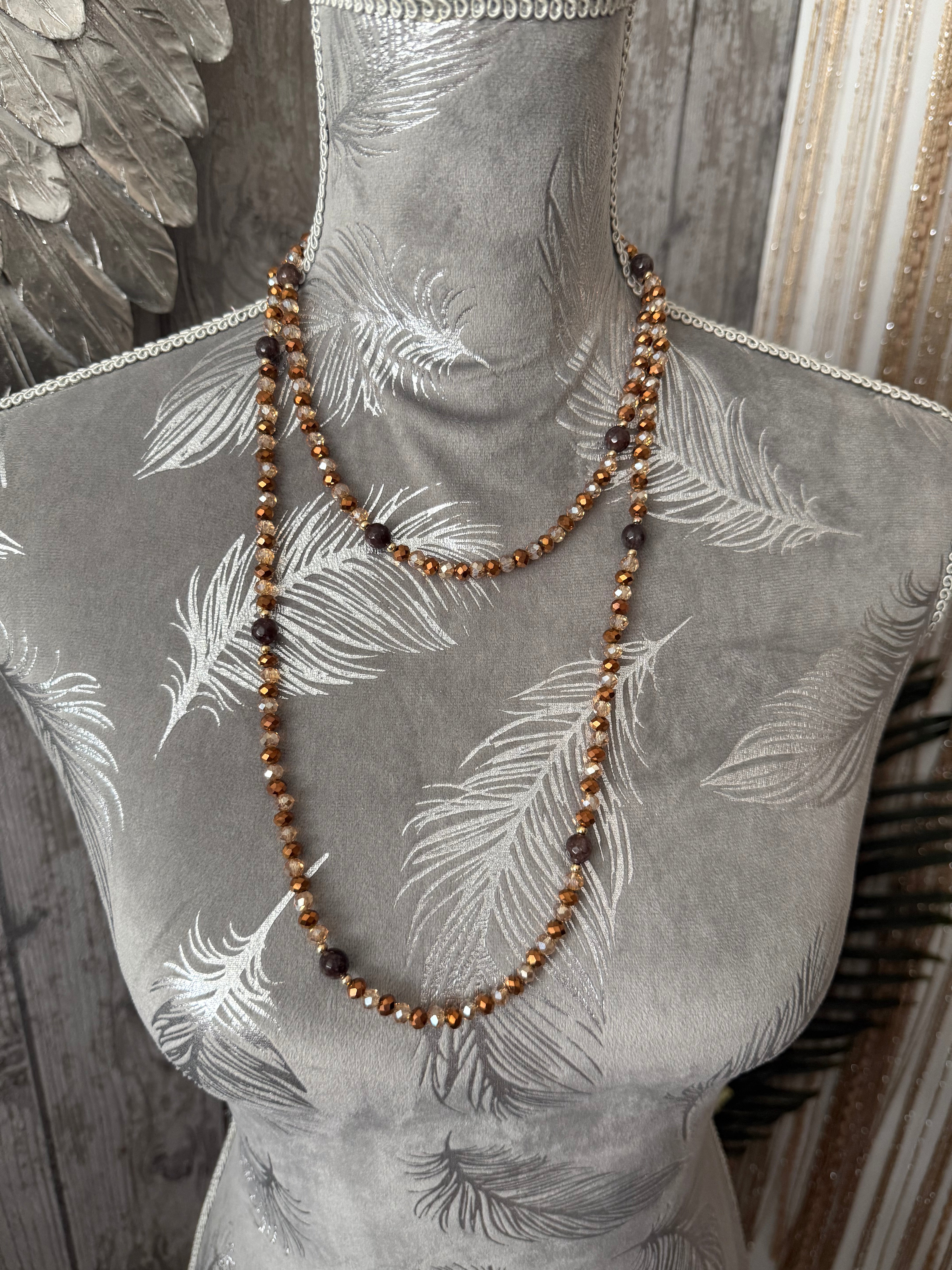 Lilly necklace