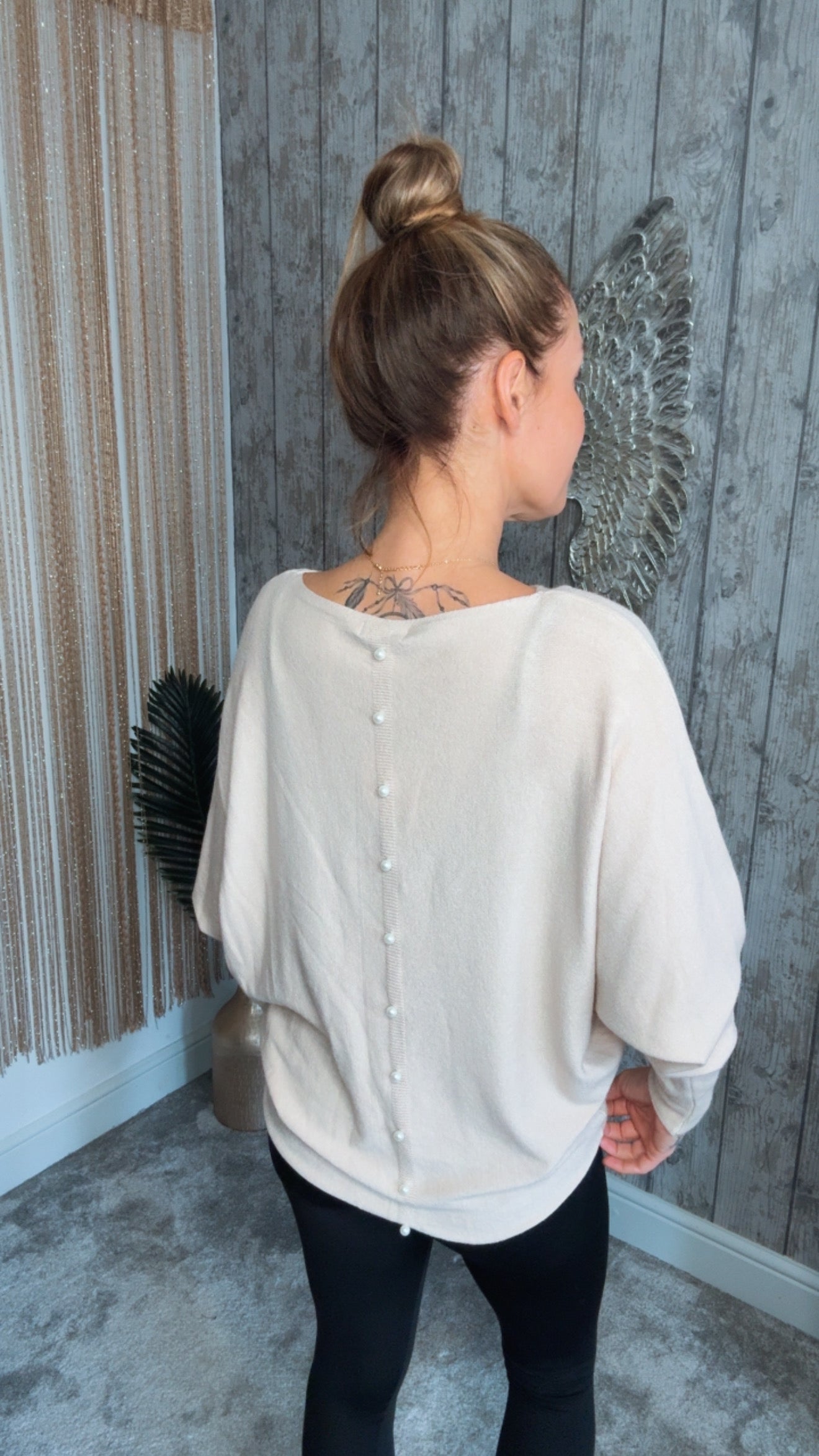 Pearl back jumper